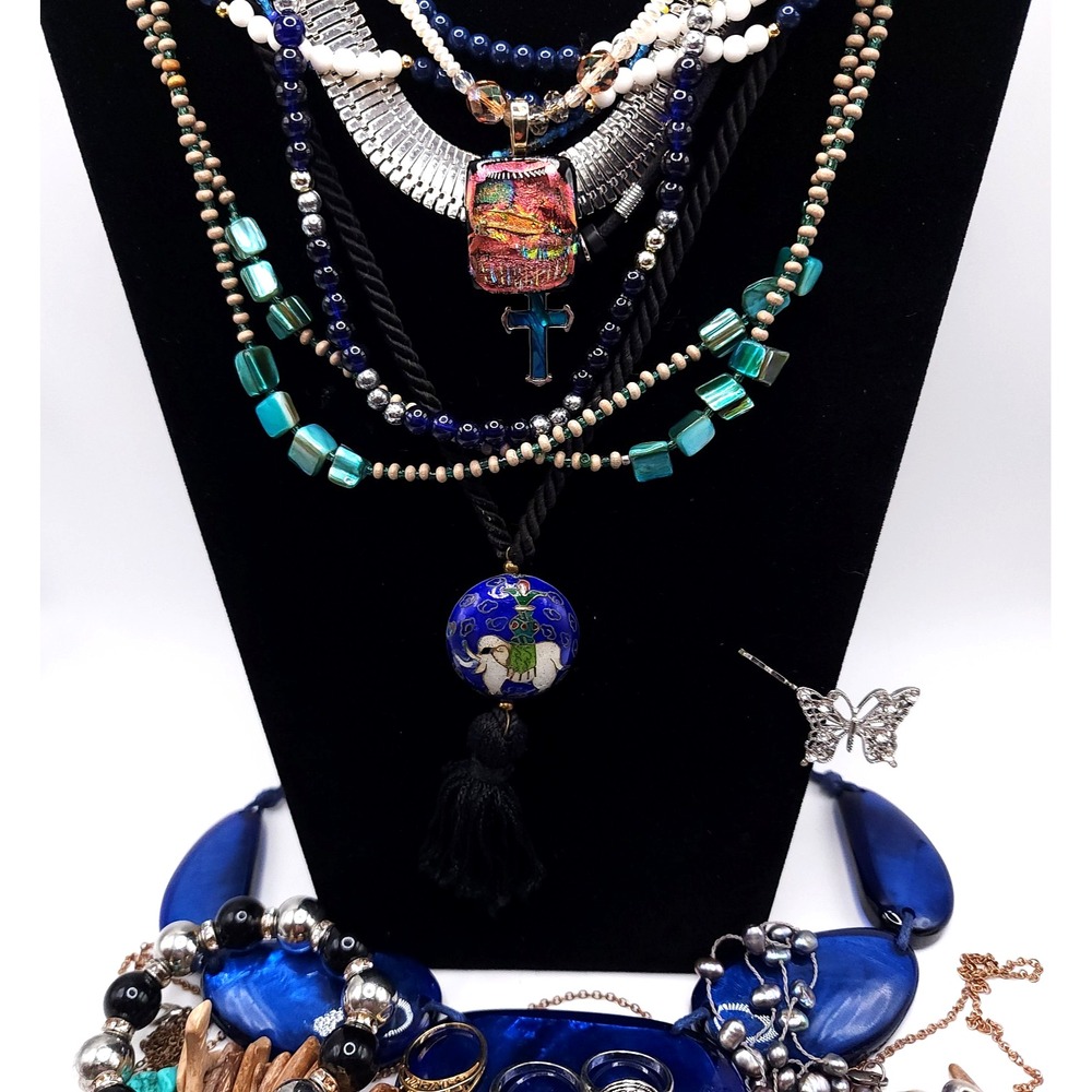 35pc Mixed Jewelry Lot Blue Vintage Modern Necklaces Bracelets Earrings - Picture 9 of 10